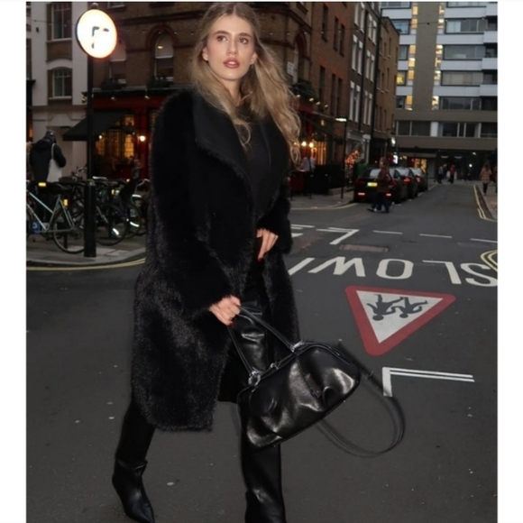 Zara Reversible Faux Fur Double Faced Coat Black - Picture 5 of 16